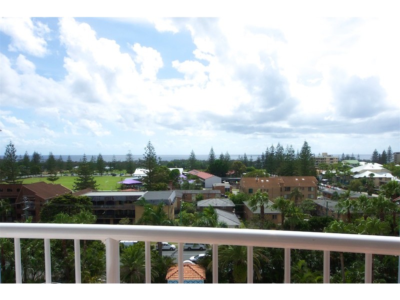 3075/2633 Gold Coast Highway, Broadbeach QLD 4218