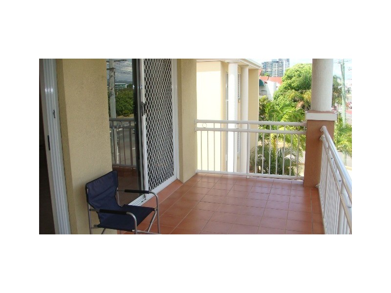 10/2761 Gold Coast Hwy, Broadbeach QLD 4218