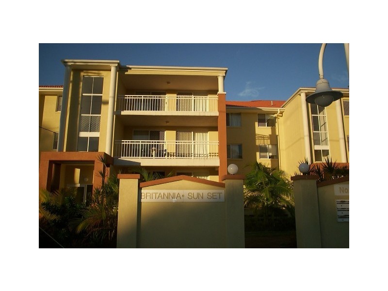 10/2761 Gold Coast Hwy, Broadbeach QLD 4218