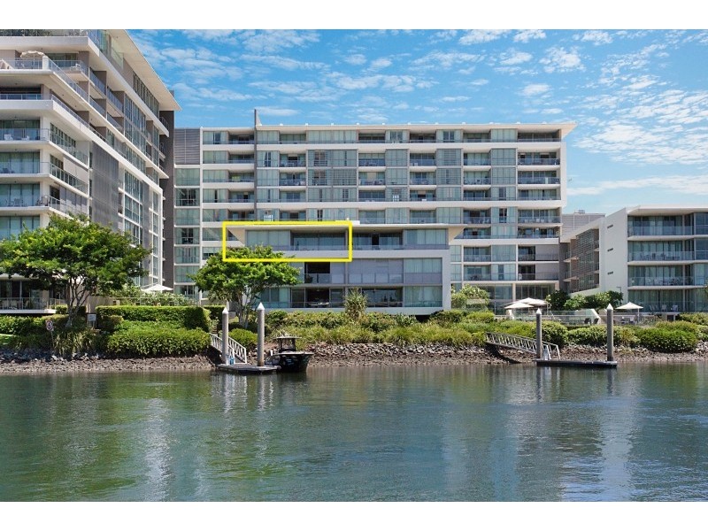 6 ‘Freshwater Point’ 33 TE Peters Drive, Broadbeach Waters QLD 4218