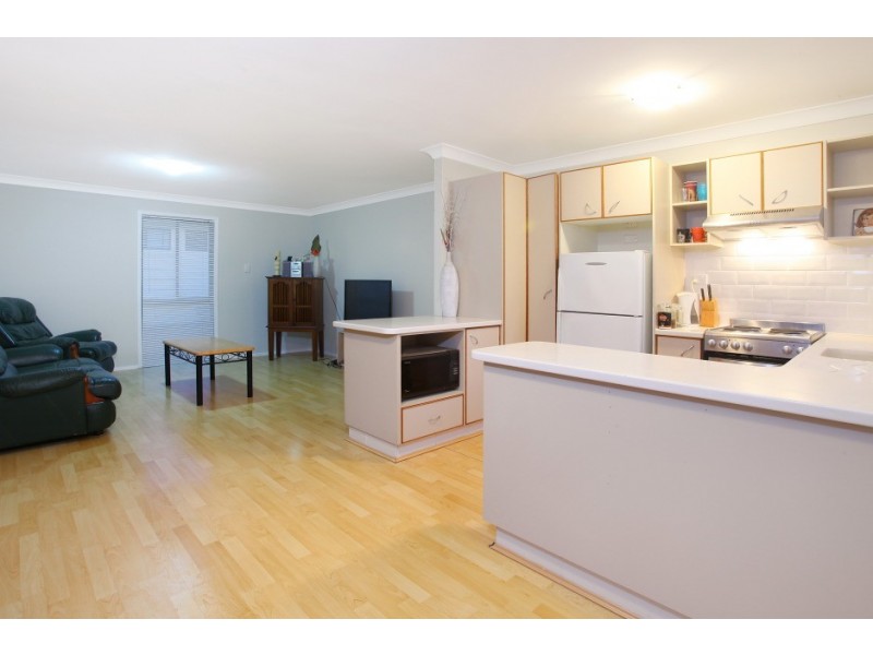 29 Kinarra Street, Ashmore QLD 4214