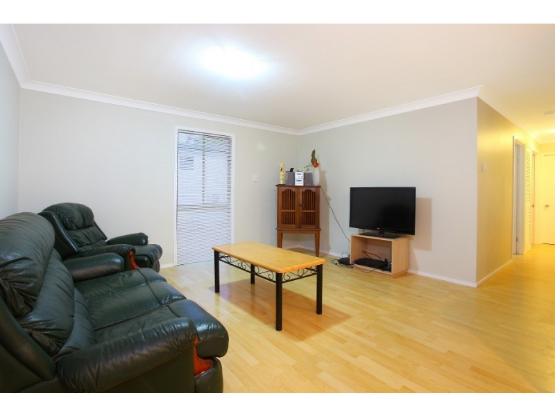 29 Kinarra Street, Ashmore QLD 4214