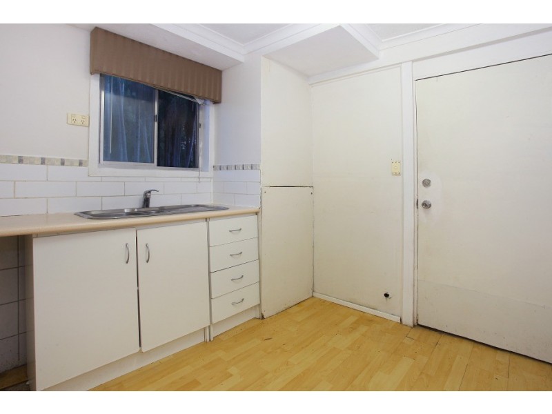 29 Kinarra Street, Ashmore QLD 4214