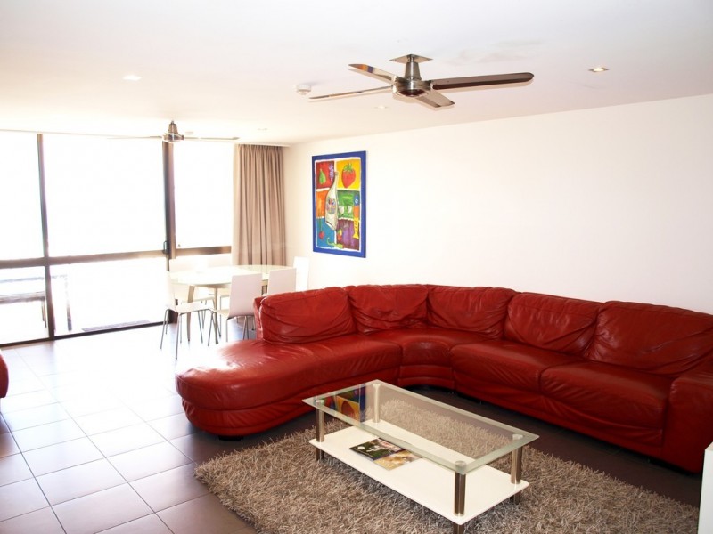 11D/50 Old Burleigh Road “Breakers North”, Surfers Paradise QLD 4217