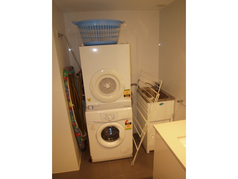 11D/50 Old Burleigh Road “Breakers North”, Surfers Paradise QLD 4217
