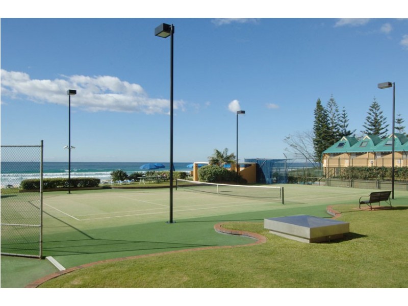 11D/50 Old Burleigh Road “Breakers North”, Surfers Paradise QLD 4217