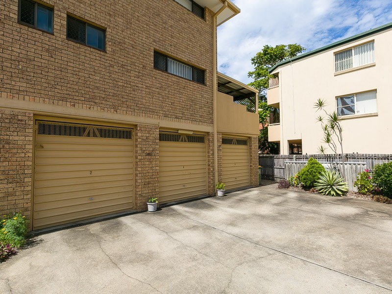 2/53 Bayview Street, Runaway Bay QLD 4216