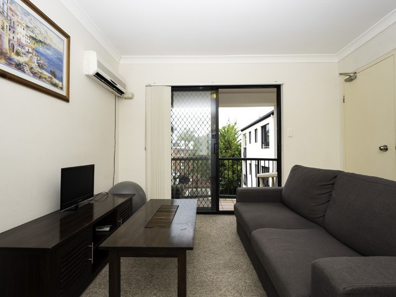 31/11 ‘Chapala Apartments’ Owens Lane, Southport QLD 4215