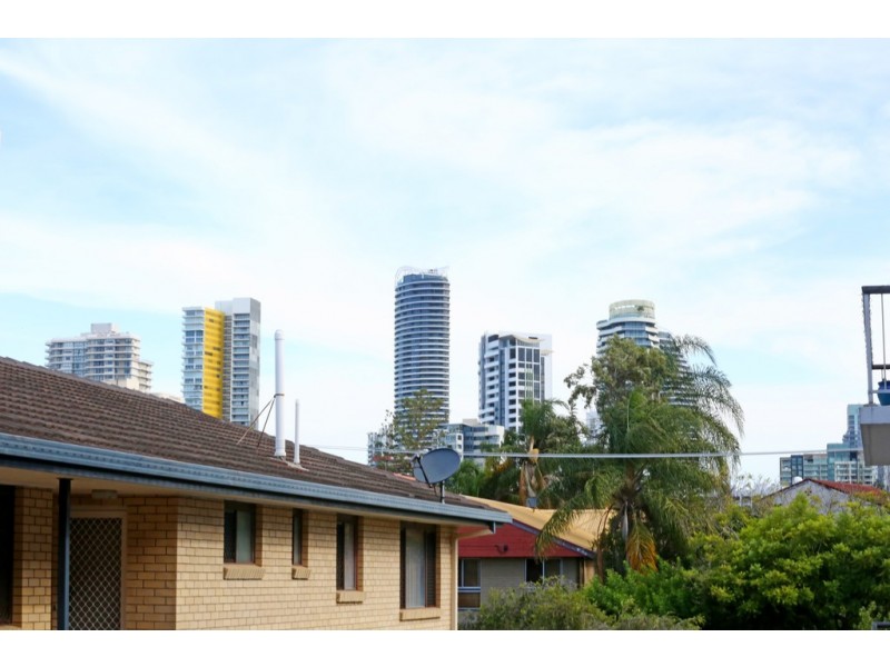 3/43 Chelsea Ave, Broadbeach QLD 4218