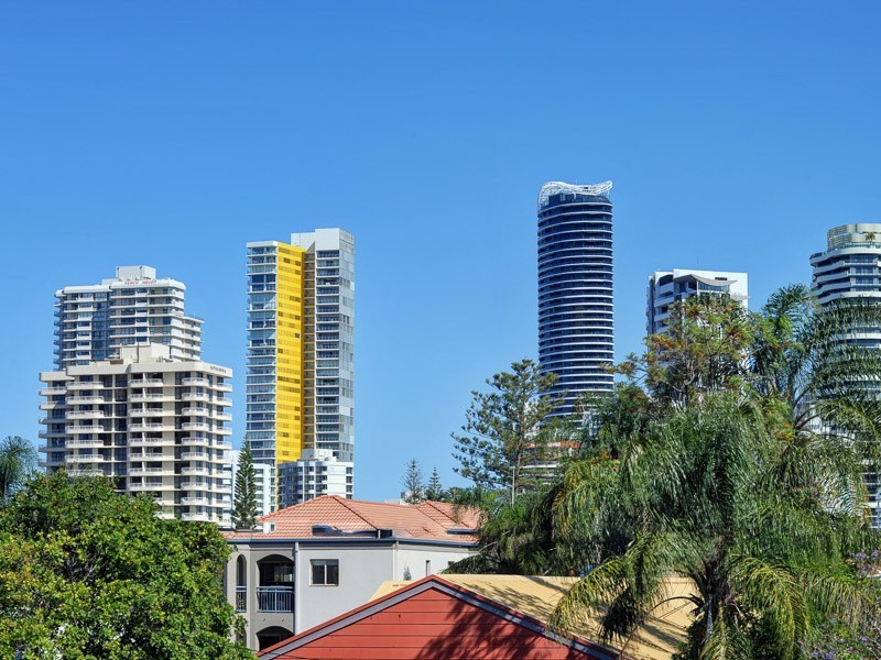 3/43 Chelsea Ave, Broadbeach QLD 4218