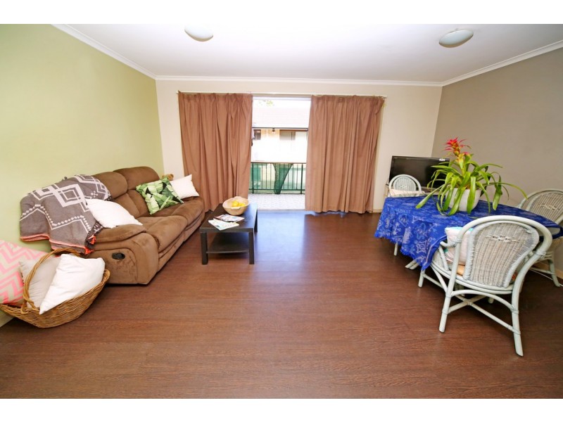 3/43 Chelsea Ave, Broadbeach QLD 4218