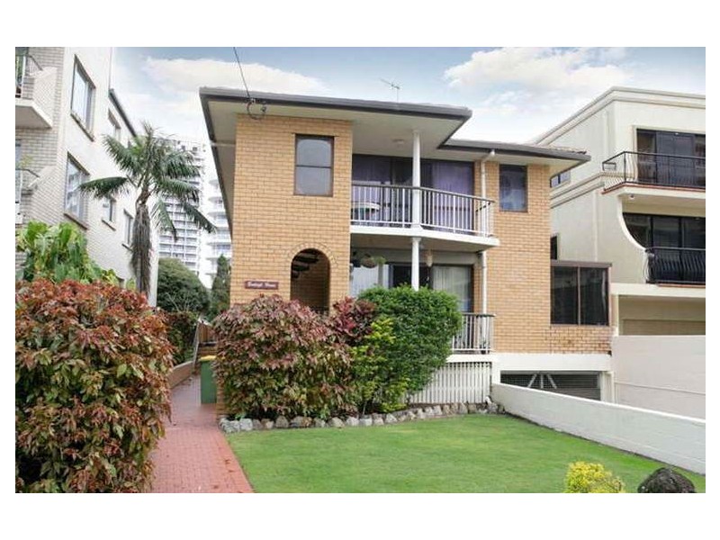 2/53 Old Burleigh Road, Surfers Paradise QLD 4217