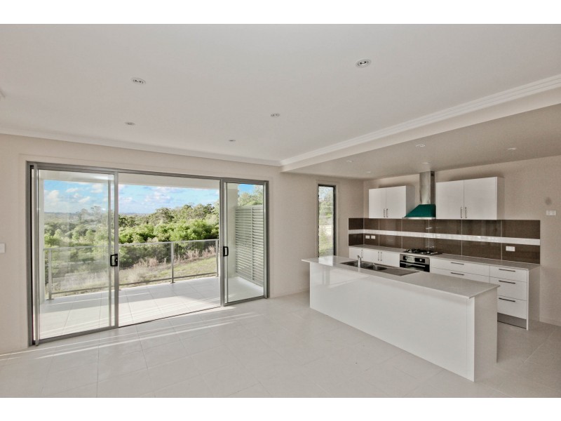 39B Diamantina Circuit, Pacific Pines QLD 4211