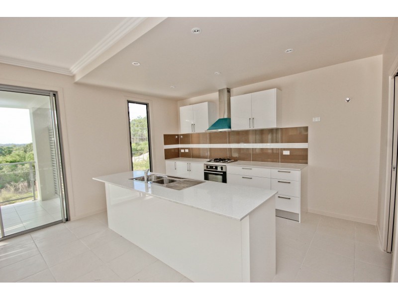 39B Diamantina Circuit, Pacific Pines QLD 4211