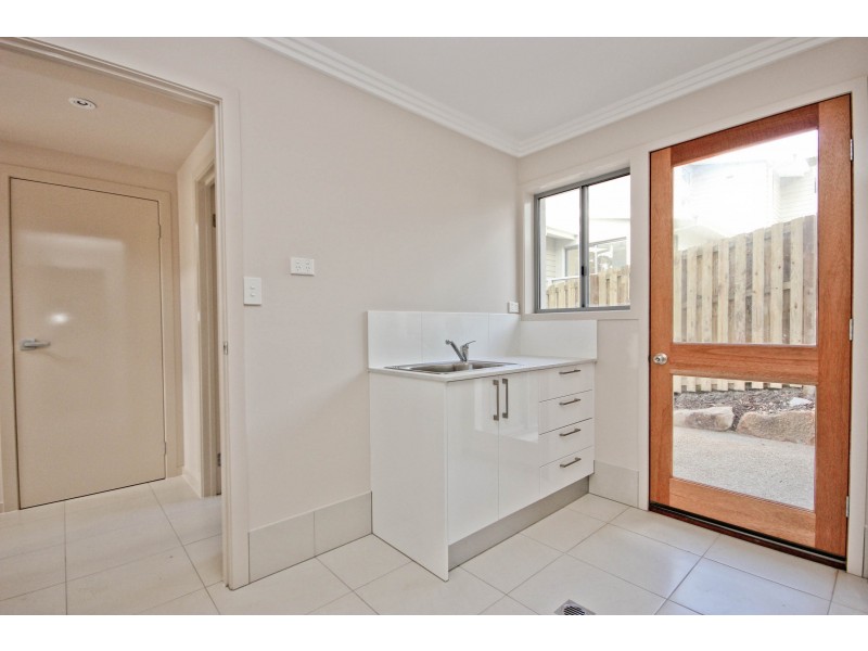 39B Diamantina Circuit, Pacific Pines QLD 4211