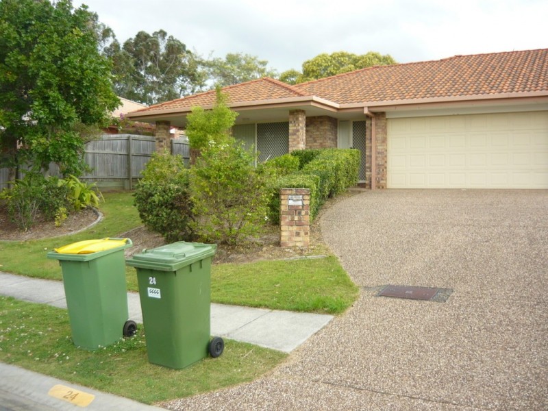 1/24 McMillan Street, Labrador QLD 4215