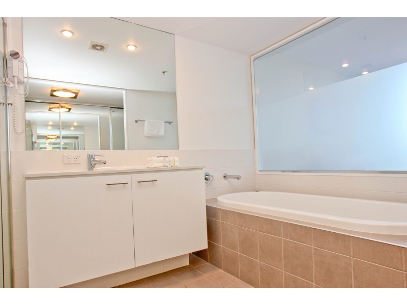 2223/33 T E Peters Drive”Fresh Water Point, Broadbeach Waters QLD 4218