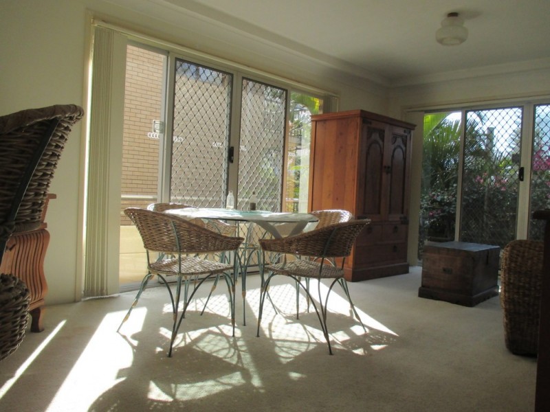 4/24 First Ave, Broadbeach QLD 4218