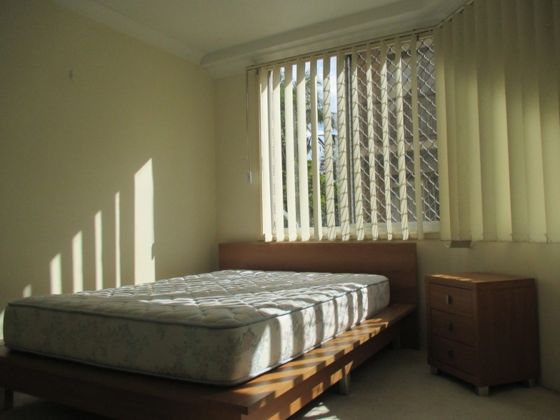 4/24 First Ave, Broadbeach QLD 4218