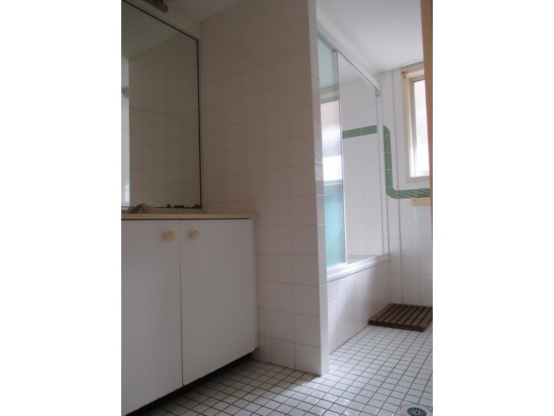 4/24 First Ave, Broadbeach QLD 4218