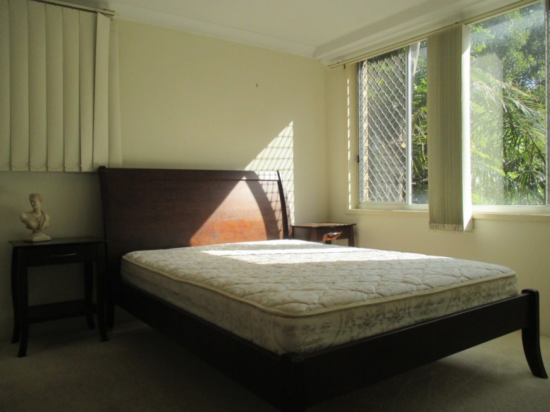 4/24 First Ave, Broadbeach QLD 4218