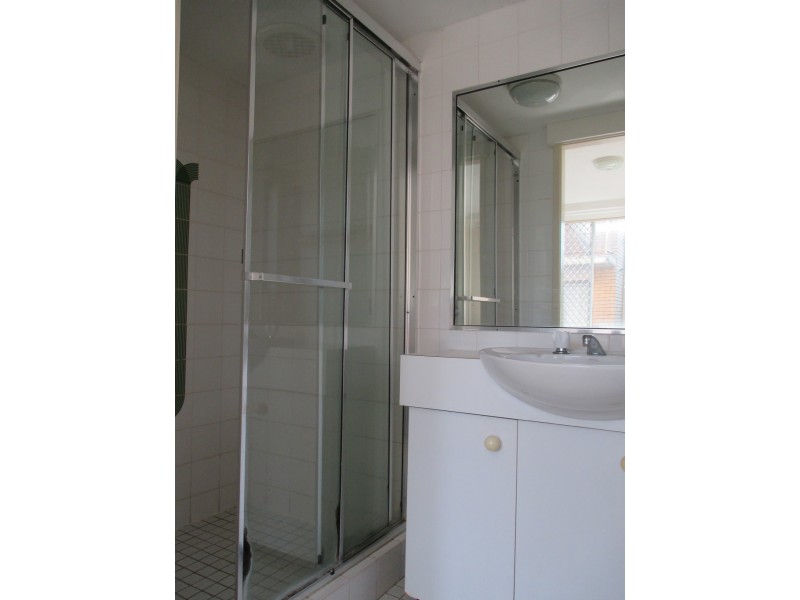 4/24 First Ave, Broadbeach QLD 4218