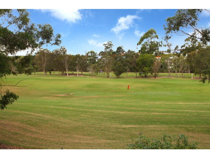 12 Chatswood Court, Robina QLD 4226