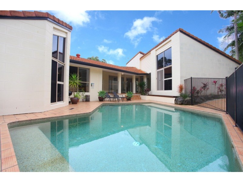 12 Chatswood Court, Robina QLD 4226