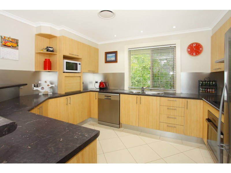 12 Chatswood Court, Robina QLD 4226