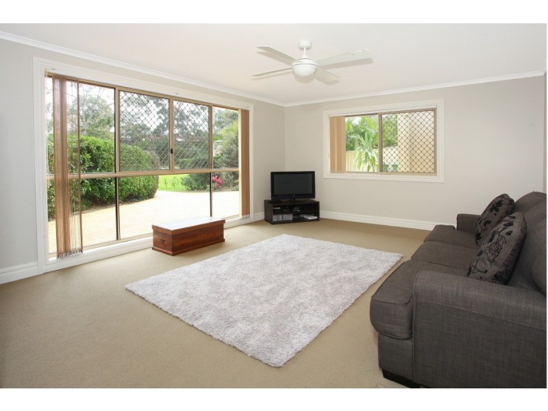 12 Chatswood Court, Robina QLD 4226