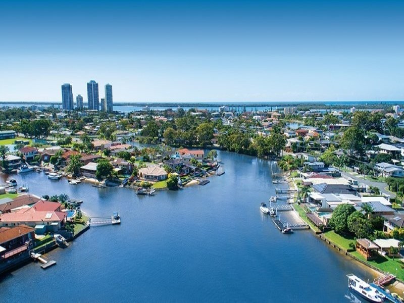 @/ Harbour side Court, Biggera Waters QLD 4216