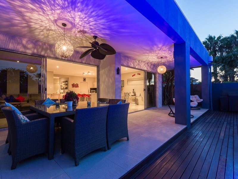 2 Onshore Place, Helensvale QLD 4212