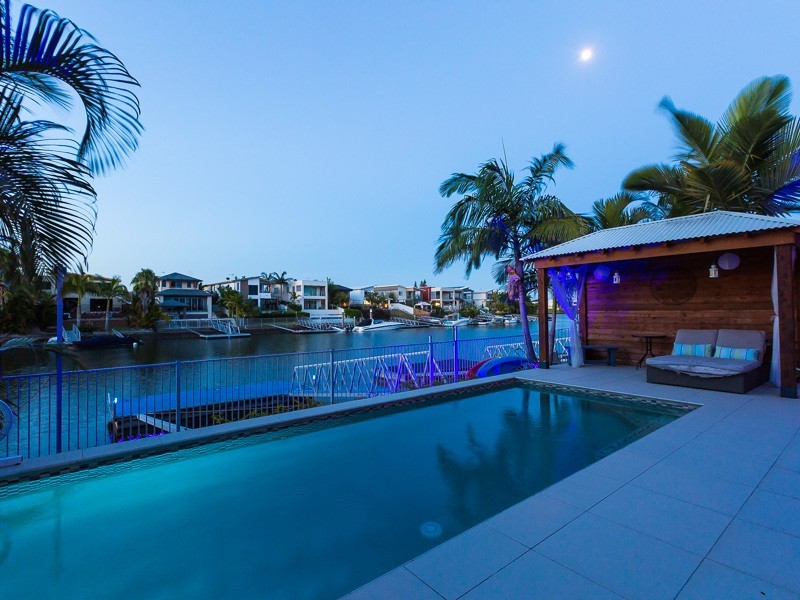 2 Onshore Place, Helensvale QLD 4212