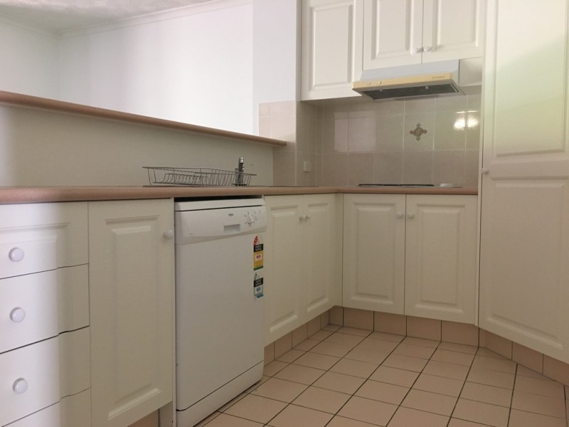 2/2761 Gold Coast Hwy, Broadbeach QLD 4218