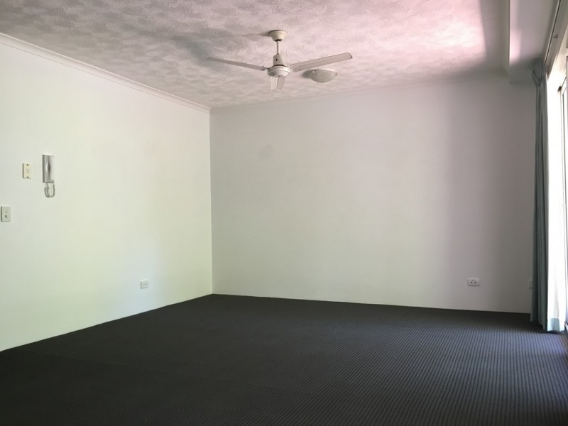 2/2761 Gold Coast Hwy, Broadbeach QLD 4218