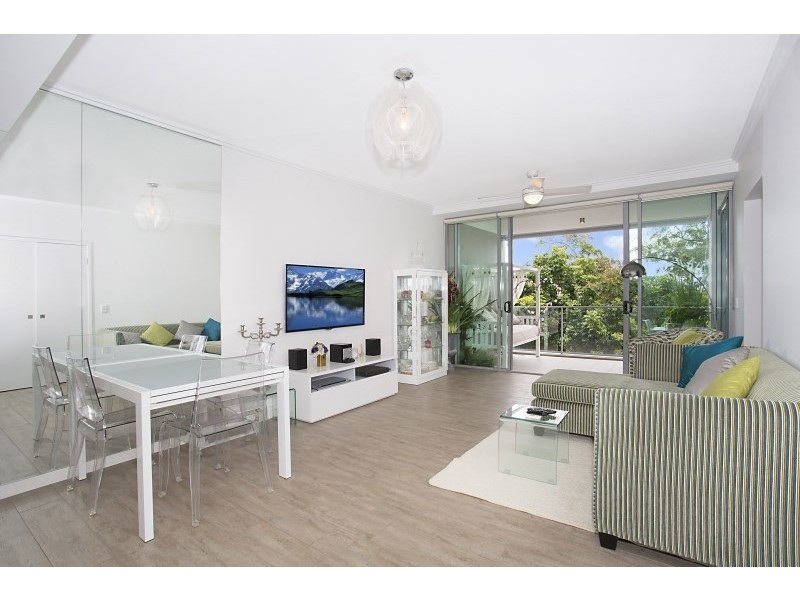 2203/33 T E Peters Drive”Fresh Water Point, Broadbeach Waters QLD 4218