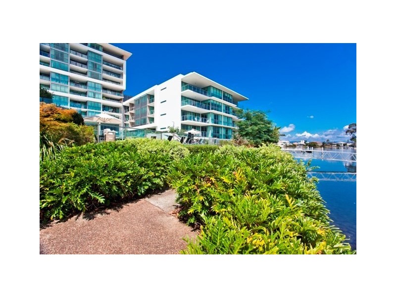 2203/33 T E Peters Drive”Fresh Water Point, Broadbeach Waters QLD 4218