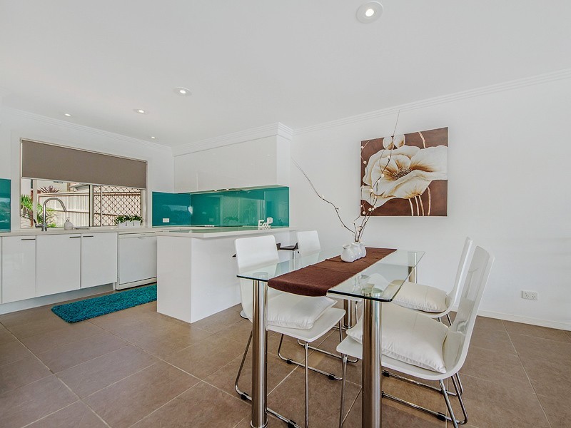 13 Manor Close, Robina QLD 4226