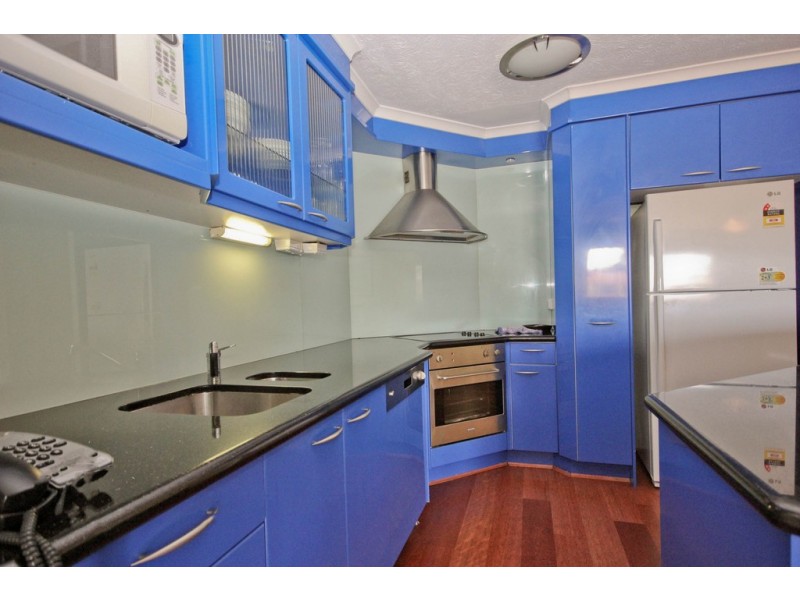 24/36 Australia Ave ”Markham Court”, Broadbeach QLD 4218