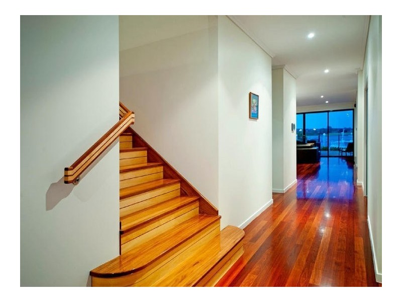 22 Onshore Place, Helensvale QLD 4212