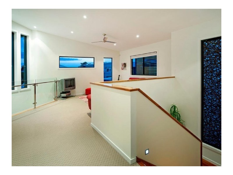 22 Onshore Place, Helensvale QLD 4212