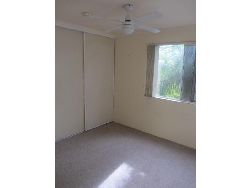 13/25 Federation Avenue, Broadbeach QLD 4218