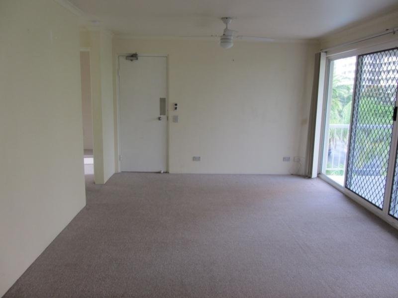 13/25 Federation Avenue, Broadbeach QLD 4218