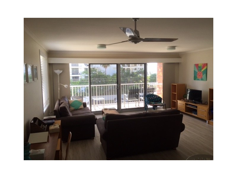 16/111 Old Burleigh Road, Broadbeach QLD 4218
