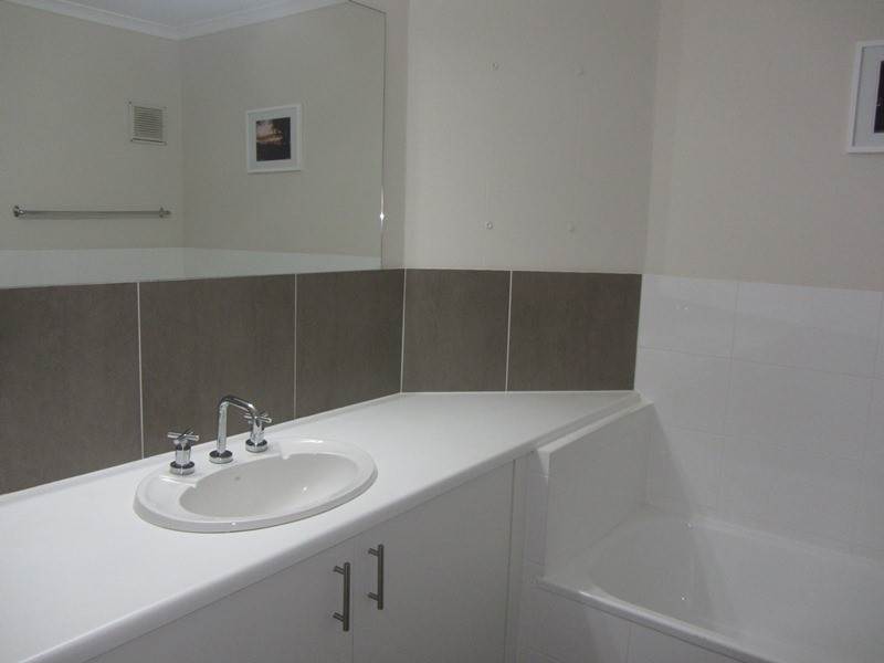 16/111 Old Burleigh Road, Broadbeach QLD 4218