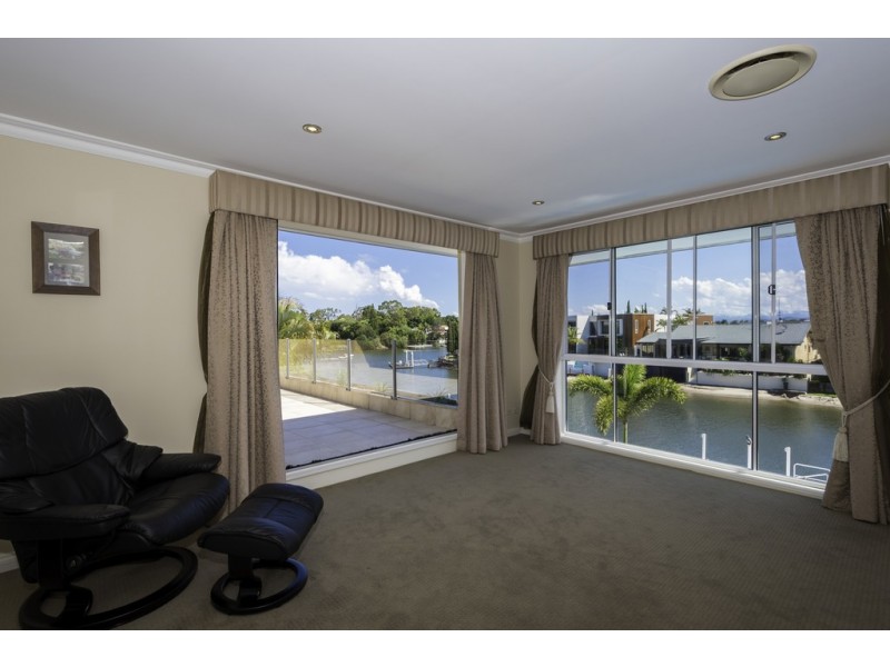 9 Wallaby Place, Sorrento QLD 4217