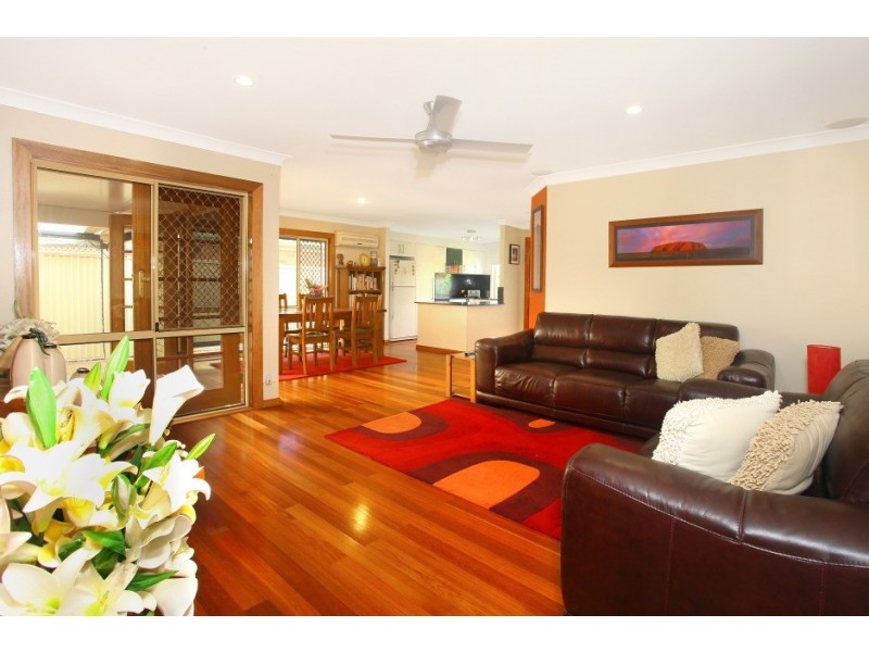 2/10 Catherine Court, Labrador QLD 4215