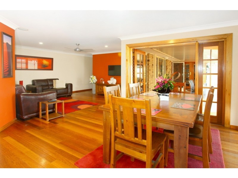 2/10 Catherine Court, Labrador QLD 4215