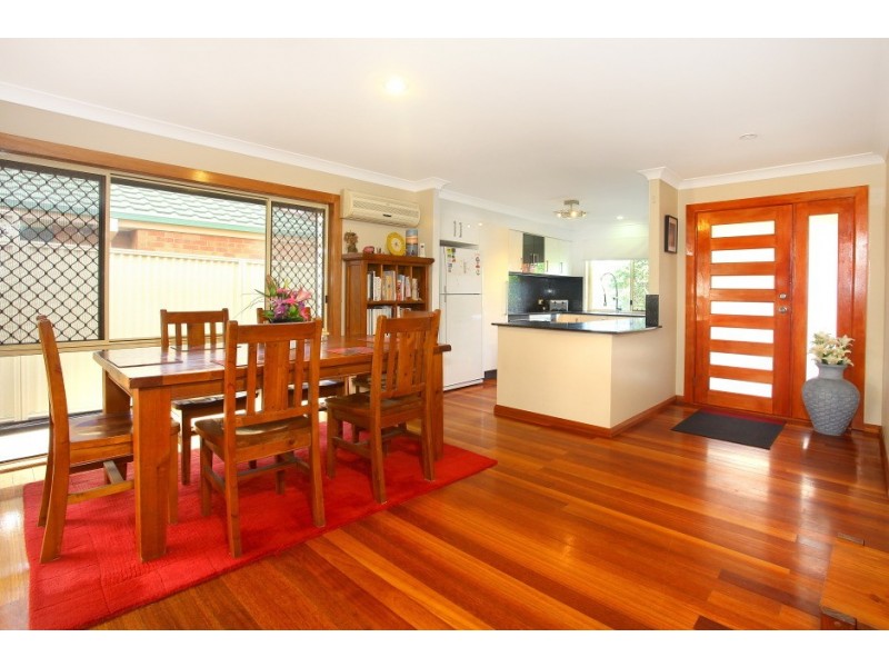 2/10 Catherine Court, Labrador QLD 4215