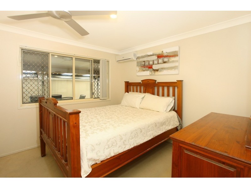 2/10 Catherine Court, Labrador QLD 4215